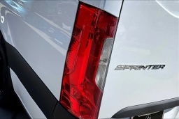 Mercedes-Benz Sprinter Cargo Van High Roof 4-Cyl Diesel HO 3500 High Roof I4 Diesel HO 170" RWD 2025