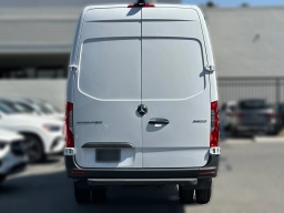 Mercedes-Benz Sprinter Cargo Van High Roof 4-Cyl Diesel HO 3500 High Roof I4 Diesel HO 170" Extended RWD 2026
