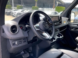 Mercedes-Benz Sprinter Passenger Van Standard Roof 4-Cyl Diesel HO 2500 Standard Roof I4 Diesel HO 144" RWD 2025