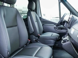 Mercedes-Benz Sprinter Passenger Van Standard Roof 4-Cyl Diesel HO 2500 Standard Roof I4 Diesel HO 144" RWD 2025