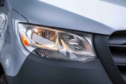 Mercedes-Benz Sprinter Passenger Van Standard Roof 4-Cyl Diesel HO 2500 Standard Roof I4 Diesel HO 144" RWD 2025