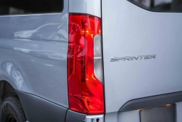 Mercedes-Benz Sprinter Passenger Van Standard Roof 4-Cyl Diesel HO 2500 Standard Roof I4 Diesel HO 144" RWD 2025