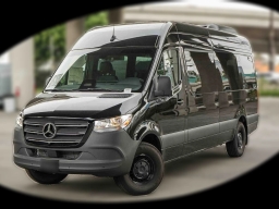 Mercedes-Benz Sprinter Passenger Van High Roof 4-Cyl Diesel HO 2500 High Roof I4 Diesel HO 170" RWD 2026