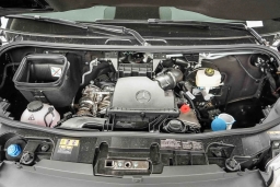 Mercedes-Benz Sprinter Passenger Van High Roof 4-Cyl Diesel HO 2500 High Roof I4 Diesel HO 170" RWD 2026