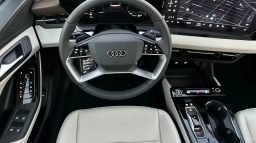 Audi Q6 e-tron Premium quattro 2025