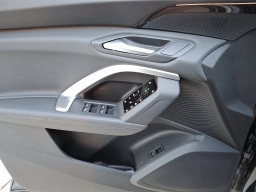 Audi Q5 Premium 2.0 TFSI quattro 2025