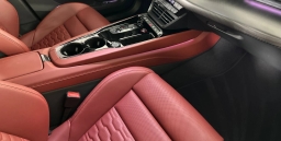 Audi RS e-tron GT performance quattro 2025