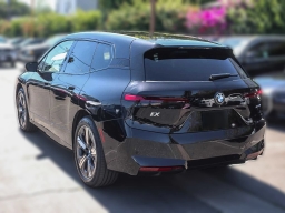 BMW iX xDrive45 Sports Activity Vehicle 2026