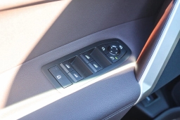 BMW iX xDrive45 Sports Activity Vehicle 2026