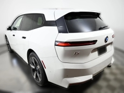 BMW iX xDrive45 Sports Activity Vehicle 2026