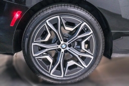 BMW iX xDrive45 Sports Activity Vehicle 2026