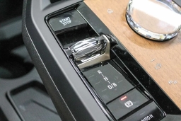 BMW iX xDrive45 Sports Activity Vehicle 2026