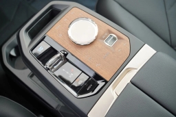 BMW iX xDrive45 Sports Activity Vehicle 2026