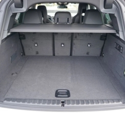 BMW iX xDrive45 Sports Activity Vehicle 2026