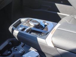 BMW iX xDrive45 Sports Activity Vehicle 2026