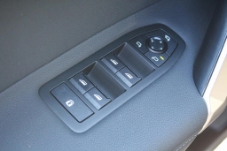 BMW iX xDrive45 Sports Activity Vehicle 2026