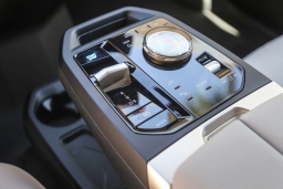 BMW iX xDrive45 Sports Activity Vehicle 2026