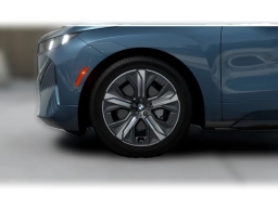 BMW iX xDrive45 Sports Activity Vehicle 2026