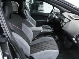 BMW iX xDrive60 Sports Activity Vehicle 2026