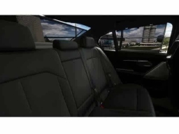 BMW M5 Base (A8) Sedan 2026