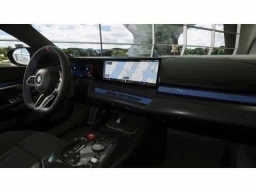 BMW M5 Base (A8) Sedan 2026