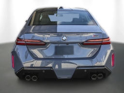 BMW M5 Base (A8) Sedan 2026