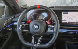 BMW M5 Base (A8) Sedan 2026