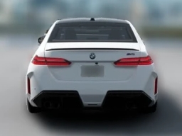 BMW M5 Base (A8) Sedan 2026