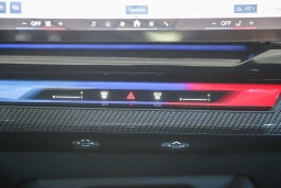 BMW M5 Base (A8) Sedan 2026