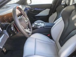 BMW M5 Base (A8) Sedan 2026