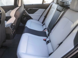 BMW M5 Base (A8) Sedan 2026