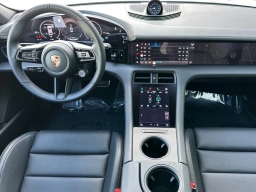 Porsche Taycan 4 AWD 2026