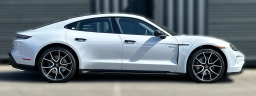 Porsche Taycan 4 AWD 2026