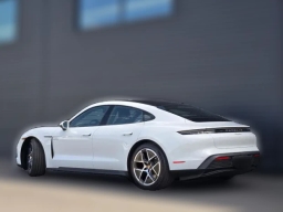 Porsche Taycan 4 AWD 2025