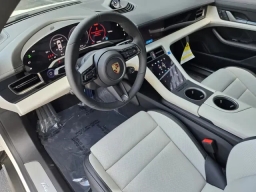 Porsche Taycan 4 AWD 2025