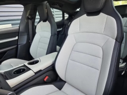 Porsche Taycan 4 AWD 2025