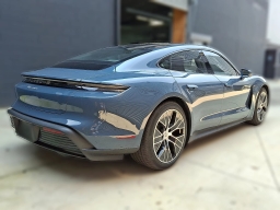 Porsche Taycan 4 AWD 2025