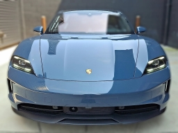 Porsche Taycan 4 AWD 2025