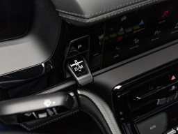 Porsche Panamera Base RWD 2025