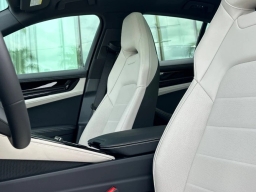 Porsche Panamera 4 AWD 2026