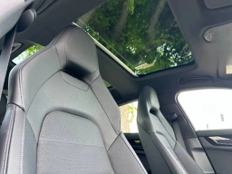 Porsche Panamera Base RWD 2026