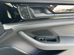 Porsche Panamera Base RWD 2026
