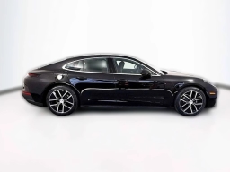 Porsche Panamera 4 AWD 2025