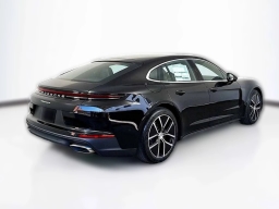 Porsche Panamera 4 AWD 2025