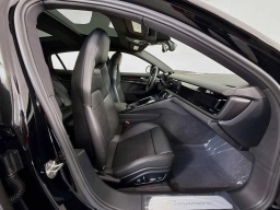 Porsche Panamera 4 AWD 2025