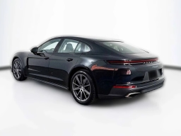 Porsche Panamera 4 AWD 2025