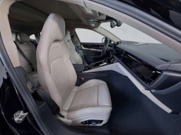 Porsche Panamera 4 AWD 2025