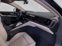 Porsche Panamera 4 AWD 2025