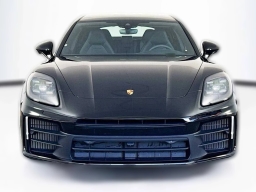 Porsche Panamera 4 AWD 2025