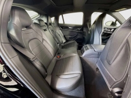 Porsche Panamera 4 AWD 2025